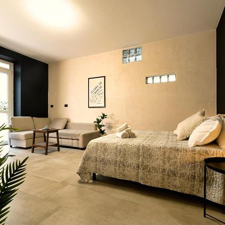 Residence La Corte - Bilocale 3 노바라 외부 사진
